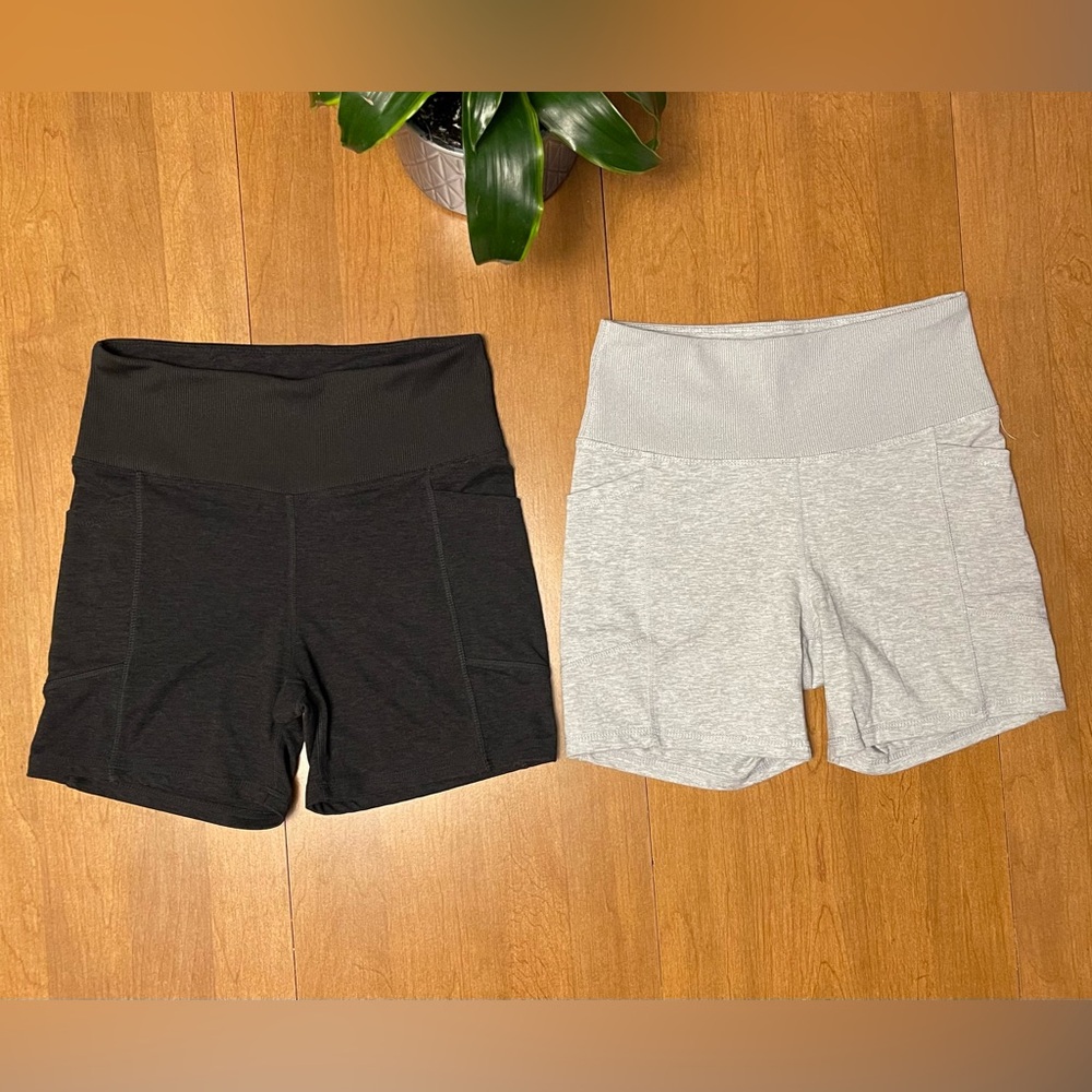 Zobha Black and Gray Bike Shorts with Elastic Waistband